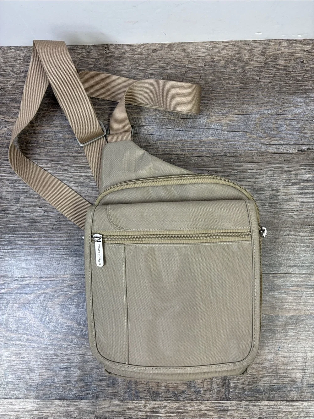 Travelon Anti-Theft Crossbody Sling Bag RFID Travel Purse Beige Tan